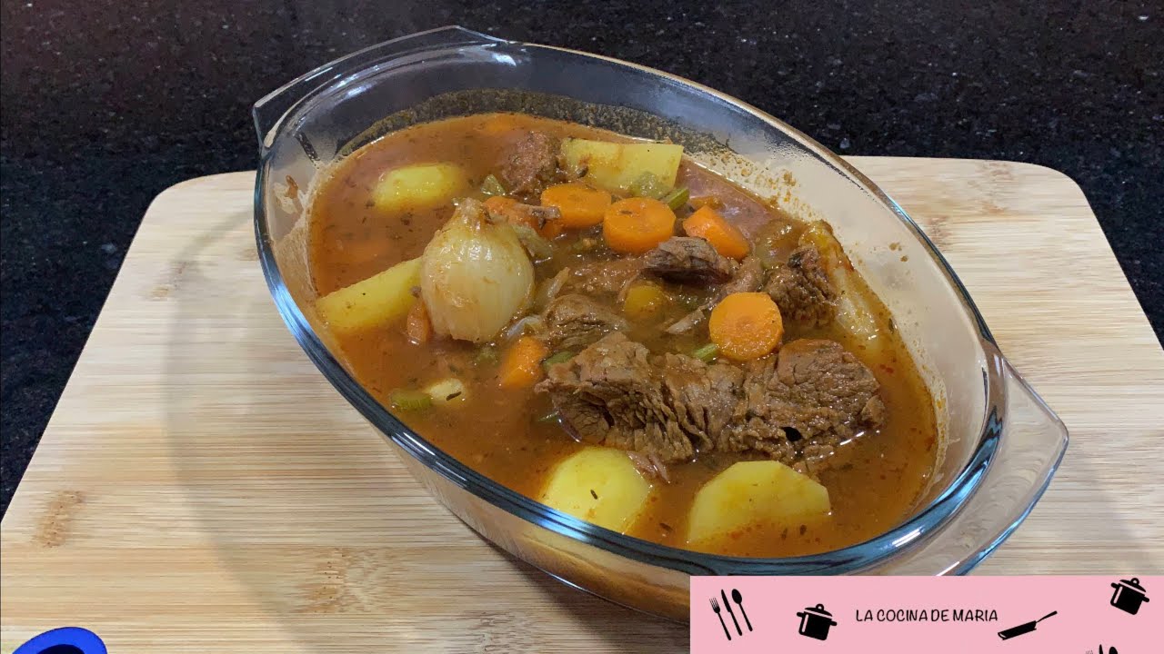 Delicioso platillo carne de res en cerveza oscura con verduras cervezapasion